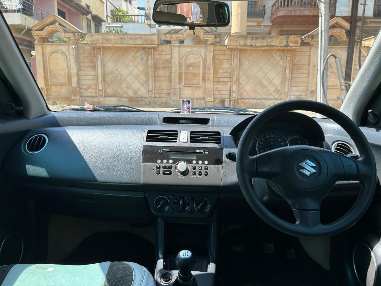 
								Maruti Suzuki Dzire VDi – Diesel full									