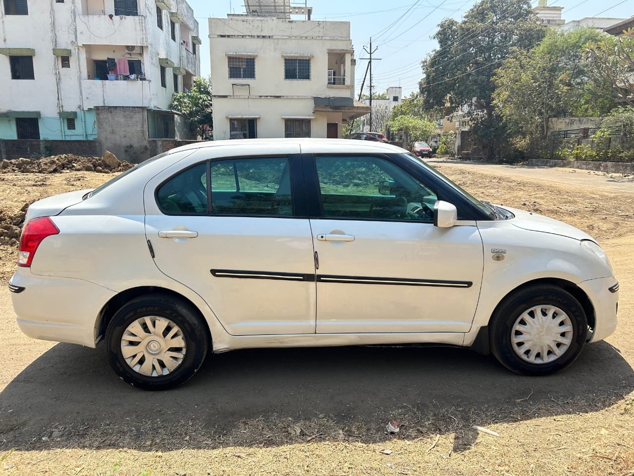 
								Maruti Suzuki Dzire VDi – Diesel full									