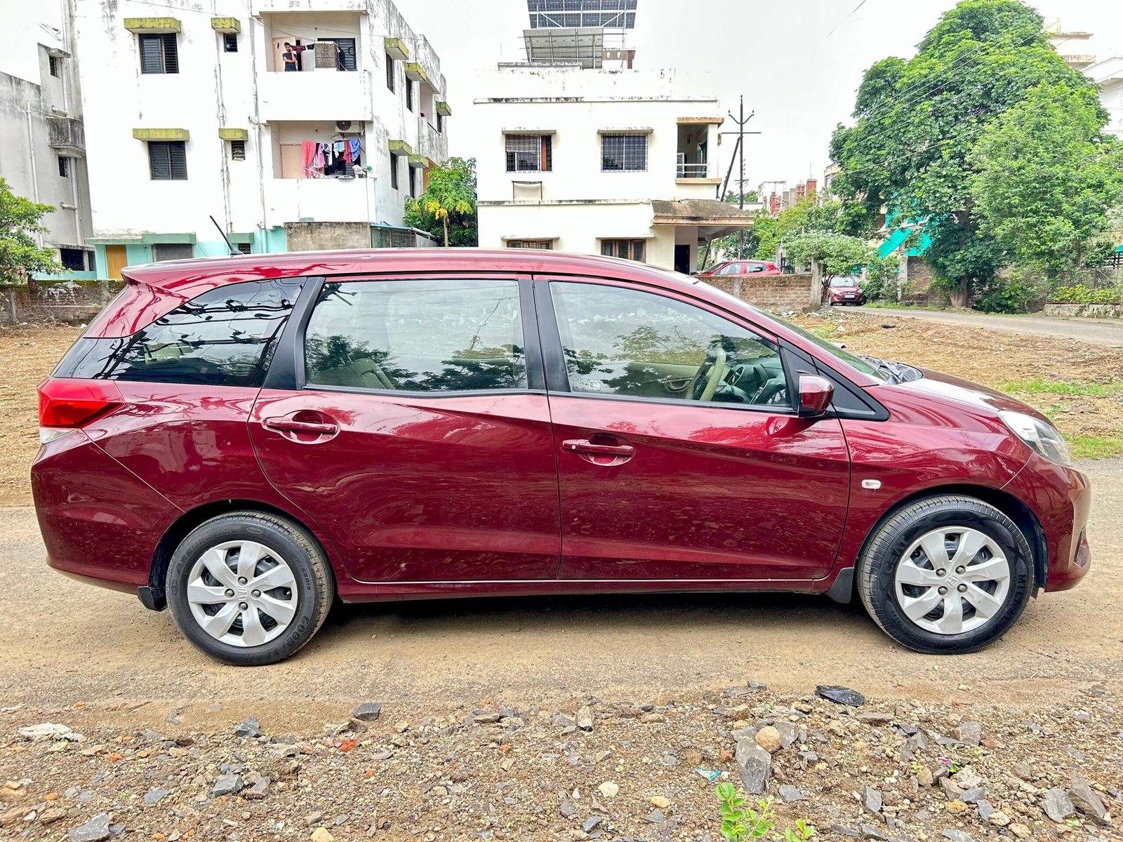 
								Honda Mobilio S MT (Top) i-VTEC – 7 Seater full									