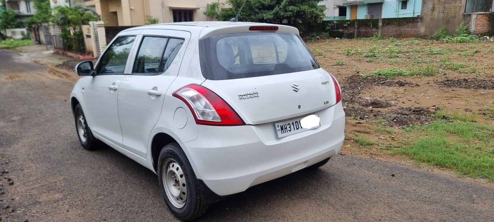 
								Swift Lxi full									