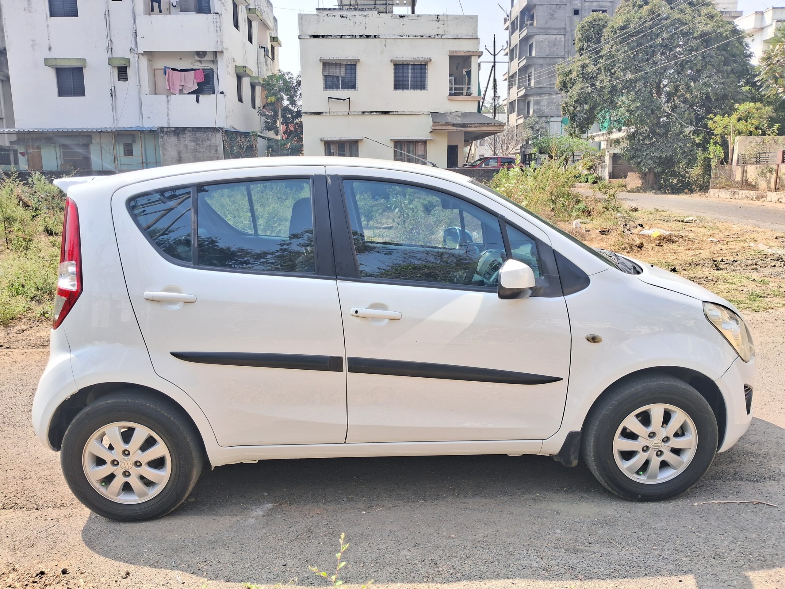 
								Maruti Suzuki Ritz ZXI (Top Variant) – 2015 full									