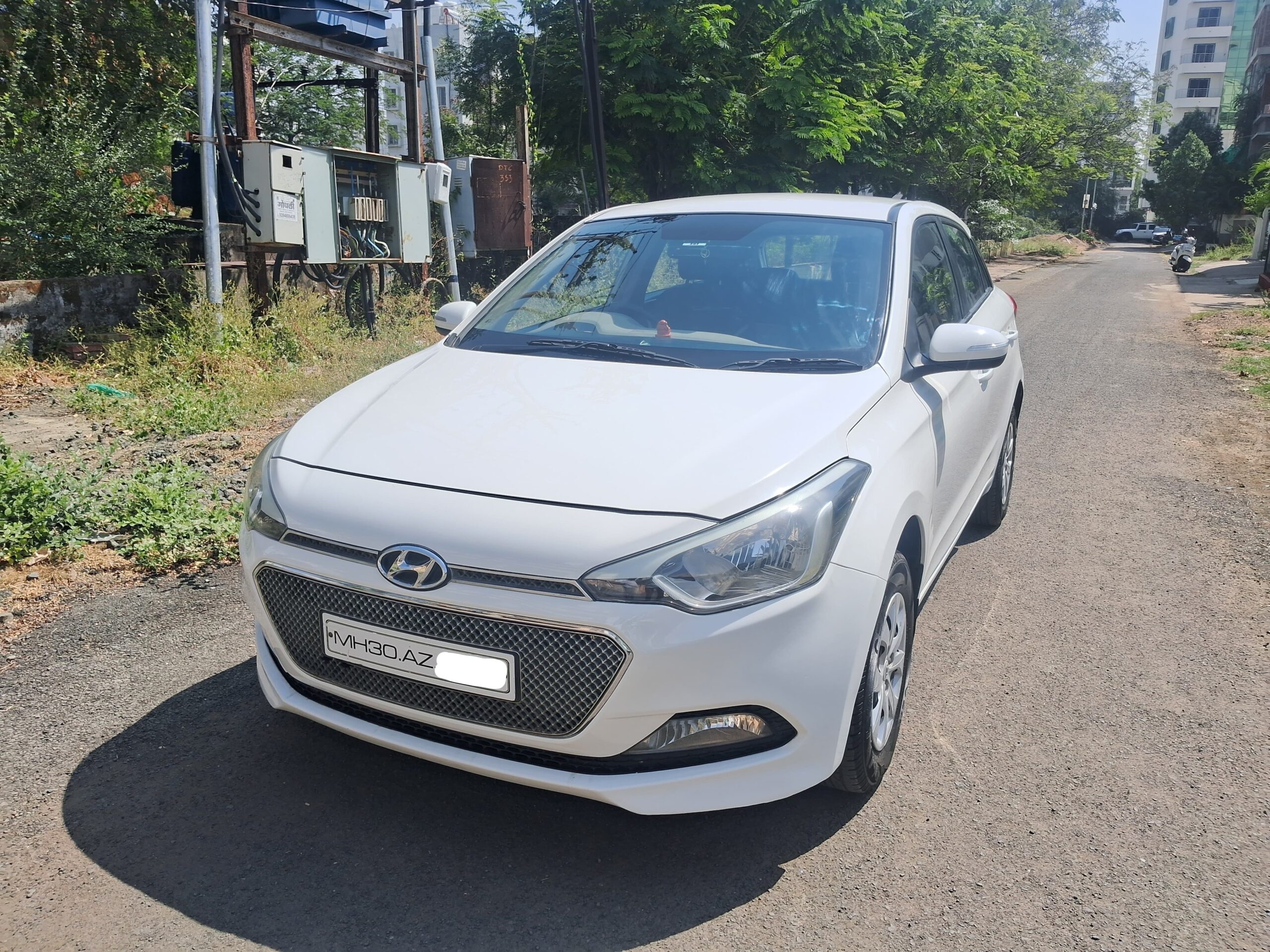
								Hyundai Elite i20 Sportz – July 2017 full									