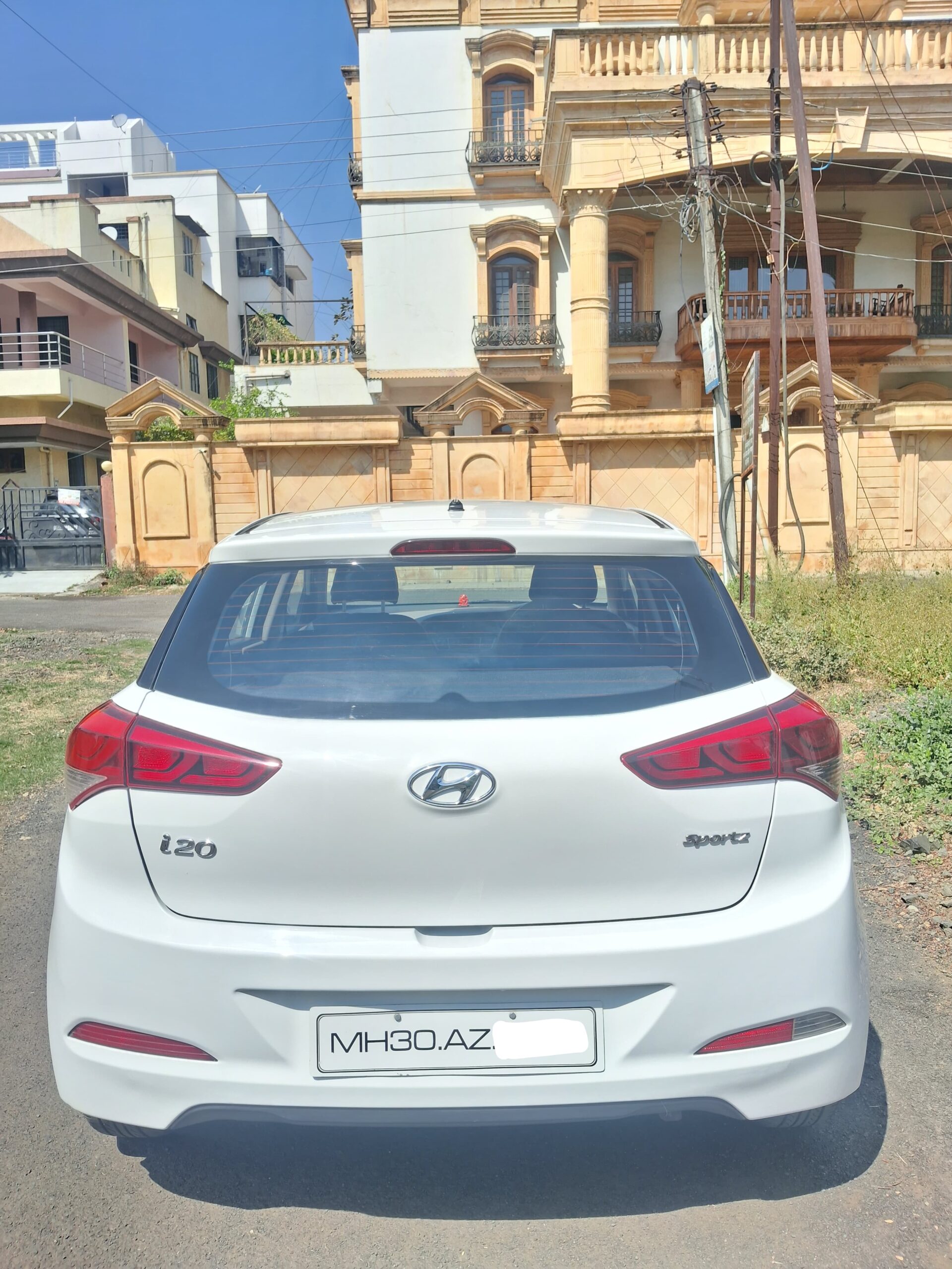
								Hyundai Elite i20 Sportz – July 2017 full									