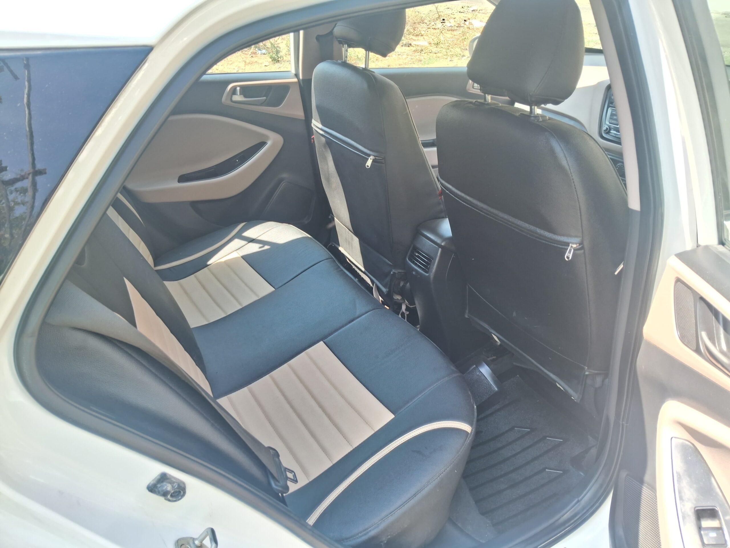 
								Hyundai Elite i20 Sportz – July 2017 full									