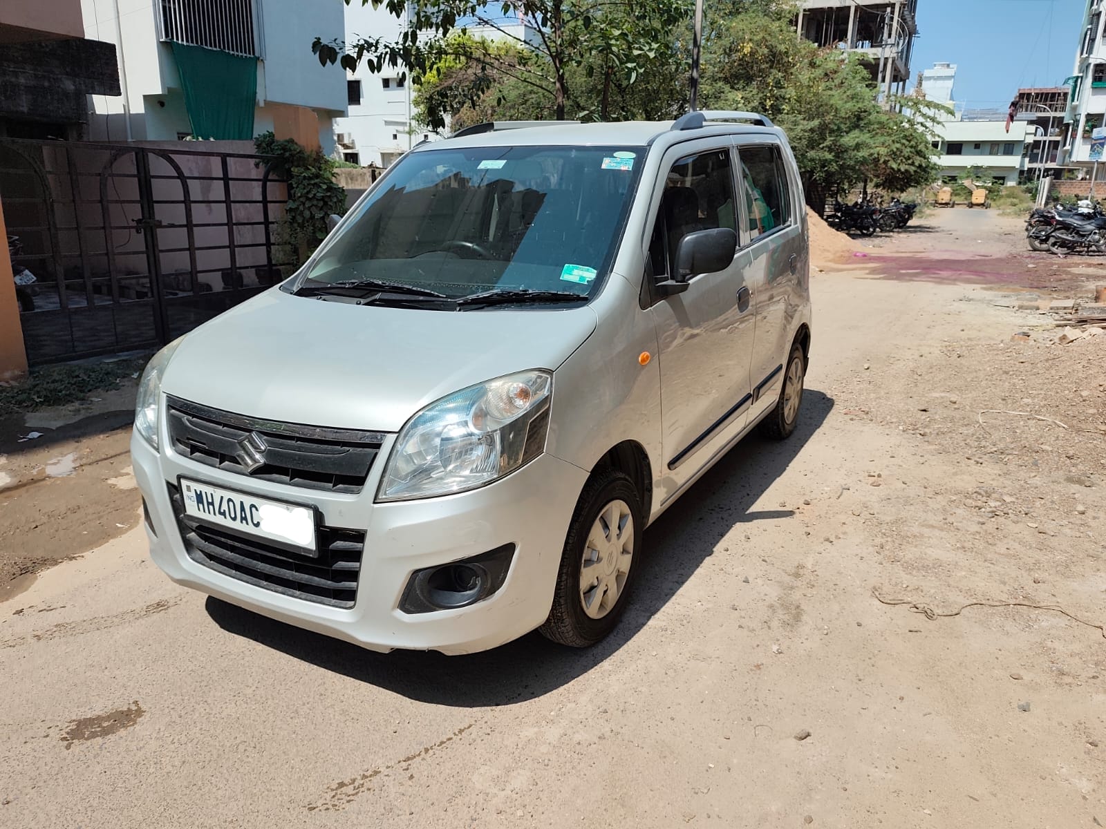 
								Maruti Suzuki Wagon R LXI – April 2013 full									