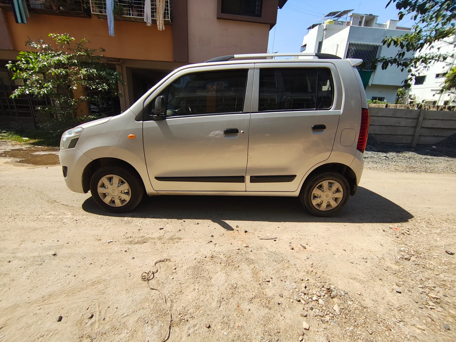 
								Maruti Suzuki Wagon R LXI – April 2013 full									