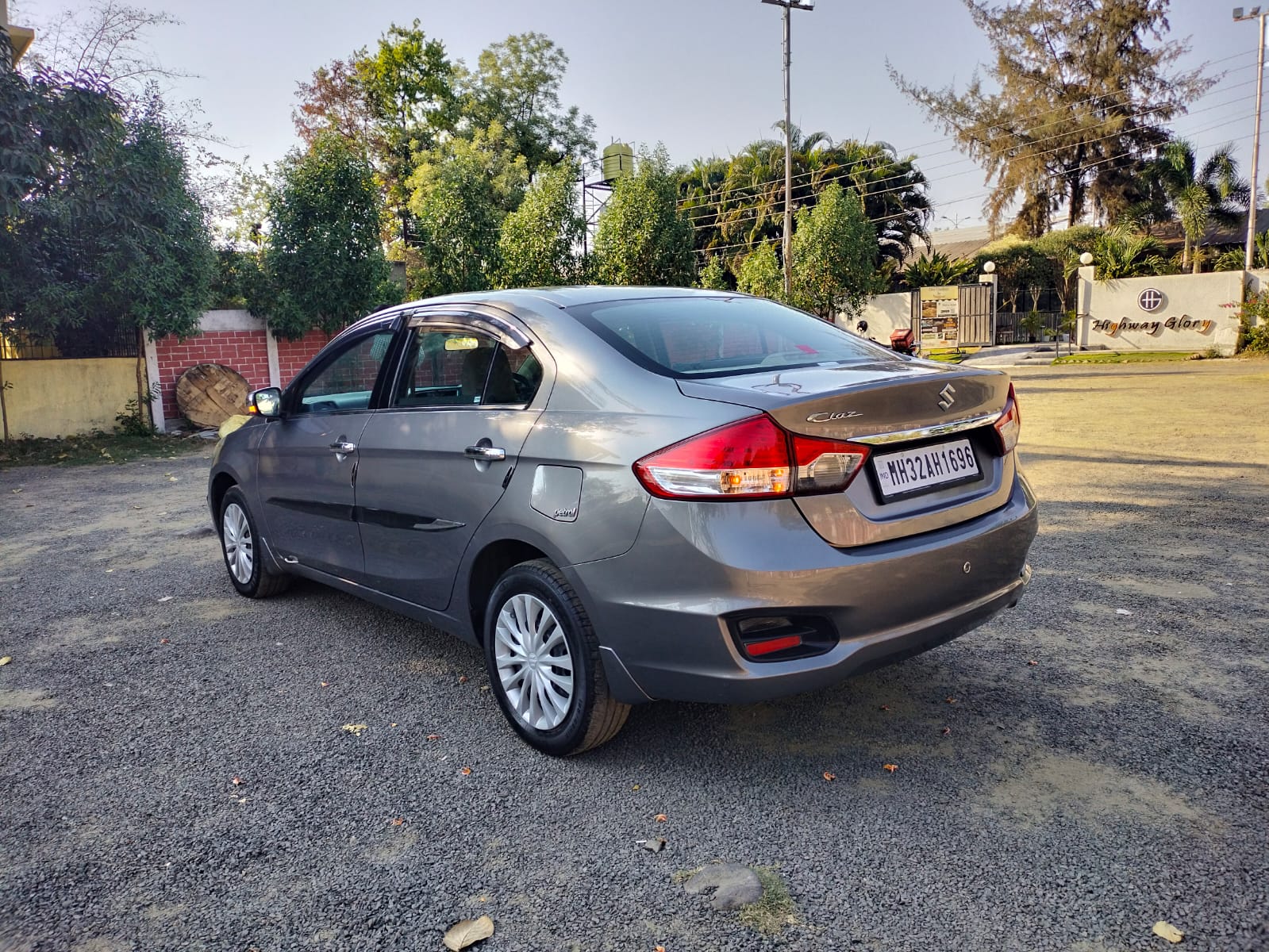 
								Maruti Ciaz Sigma Petrol full									