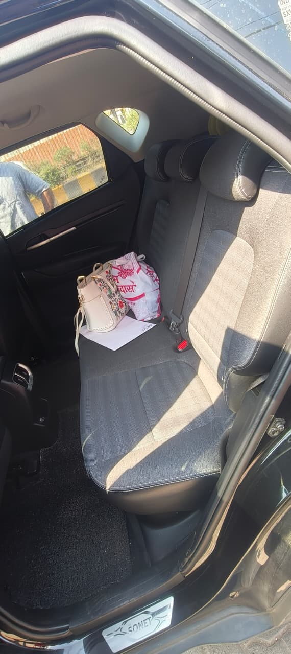 
								Kia Sonet HTK Plus (Petrol) – April 2023 full									