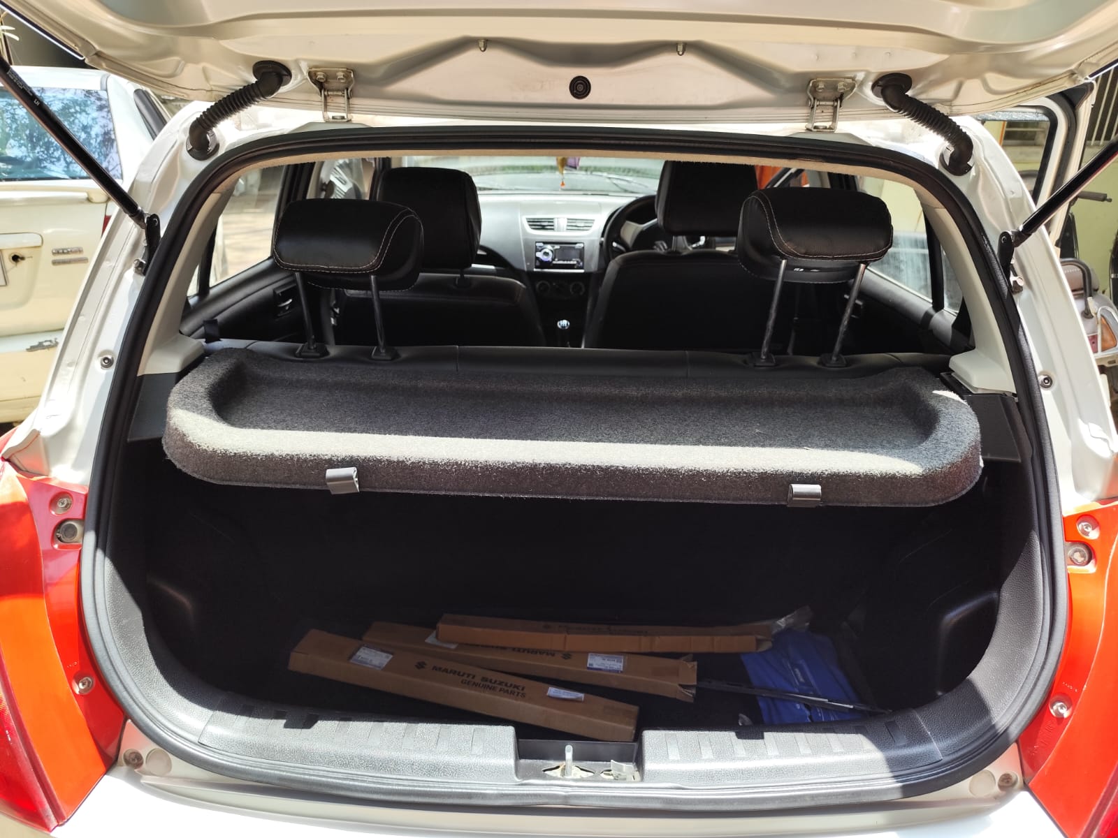 
								Maruti Suzuki Swift VXi (Petrol) – 2014 Model full									