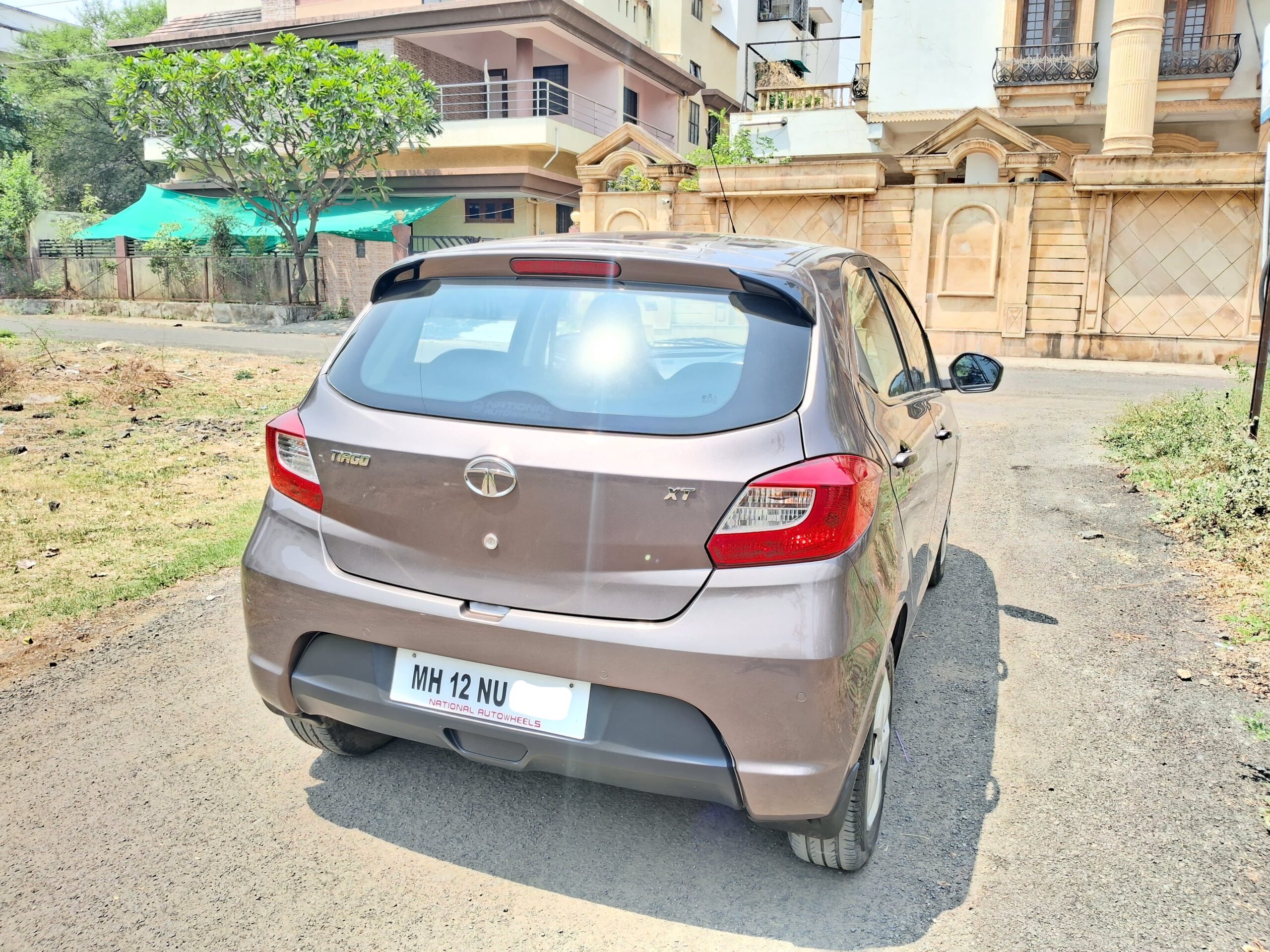 
								Tata Tiago XT (Petrol) – February 2017 full									