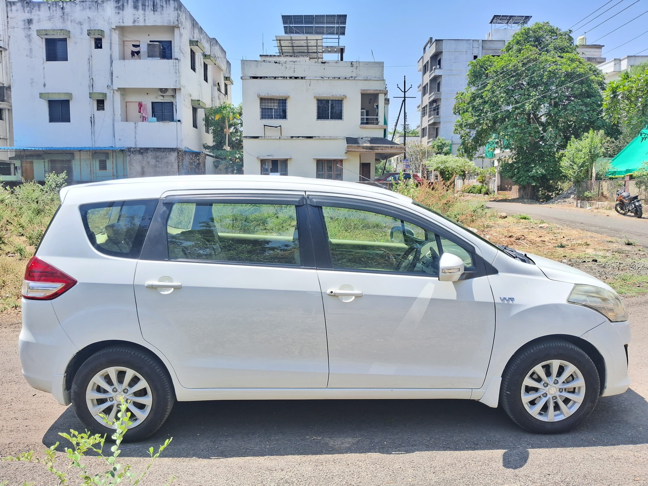 
								Maruti Suzuki Ertiga ZXi (Top Variant) – 2013 Model full									
