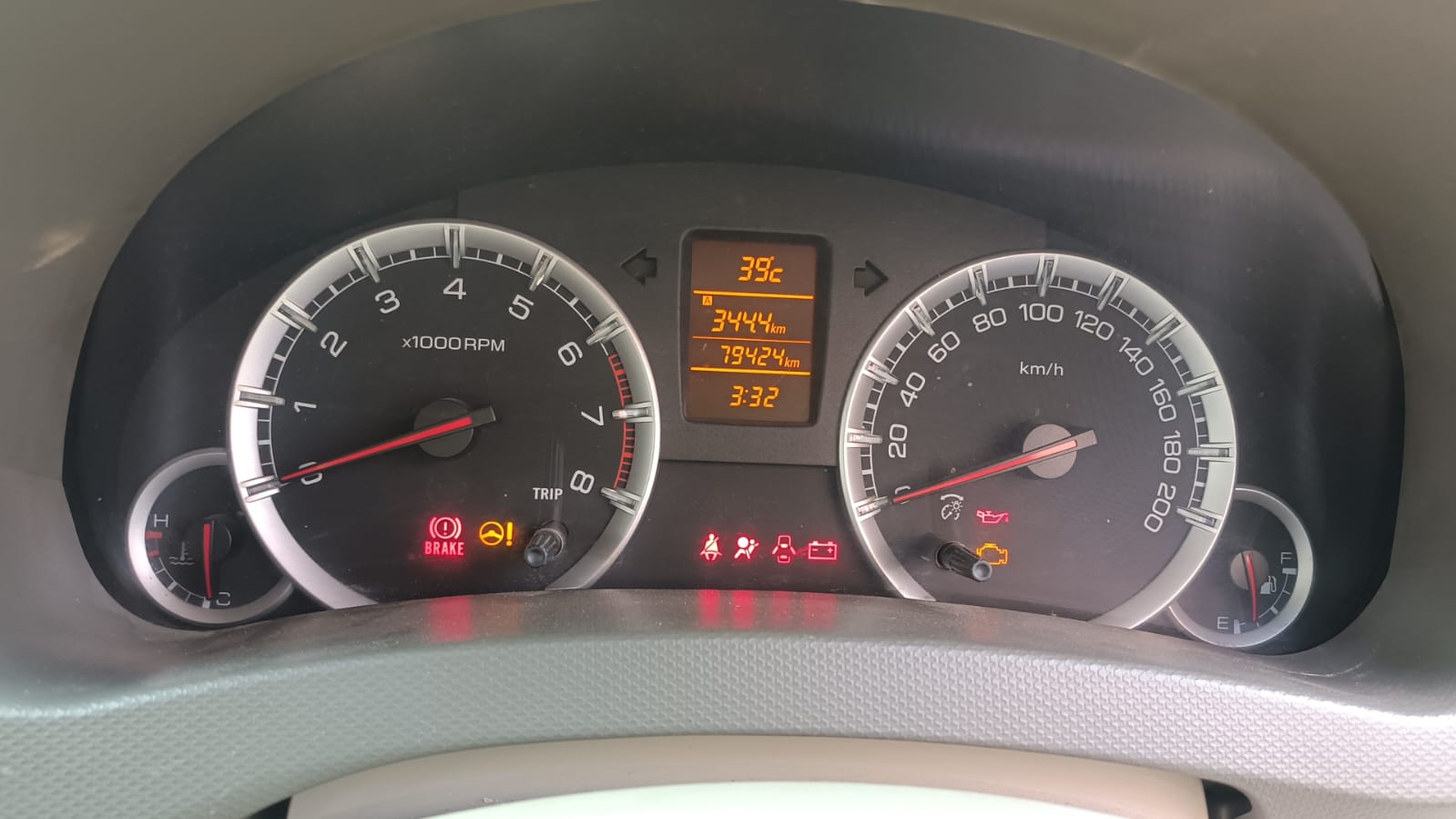
								Maruti Suzuki Ertiga ZXi (Top Variant) – 2013 Model full									