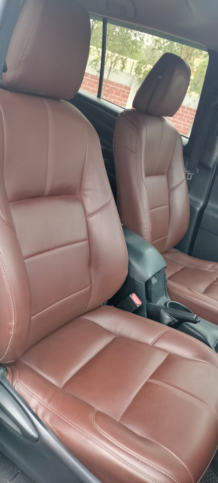 
								Toyota Innova Crysta GX (Diesel) – 2017 Model full									