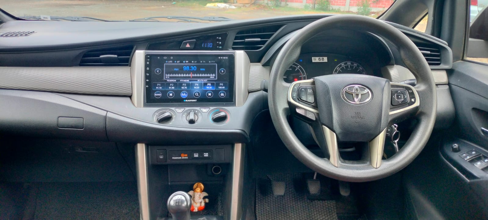 
								Toyota Innova Crysta GX (Diesel) – 2017 Model full									
