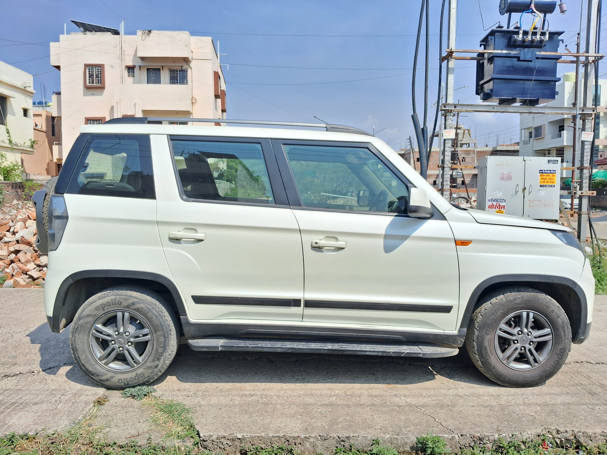 
								Mahindra TUV300 T10 (Top Variant) – September 2019 full									