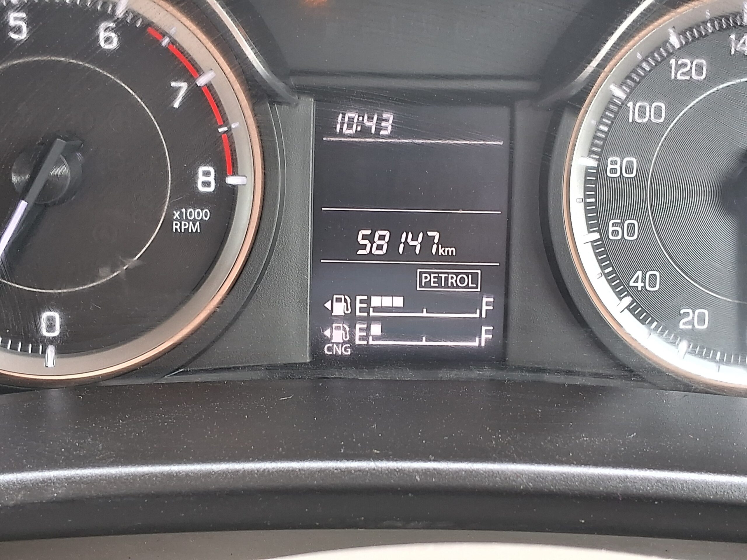 
								Maruti Suzuki Ertiga VXi (CNG) – 2021 Model full									