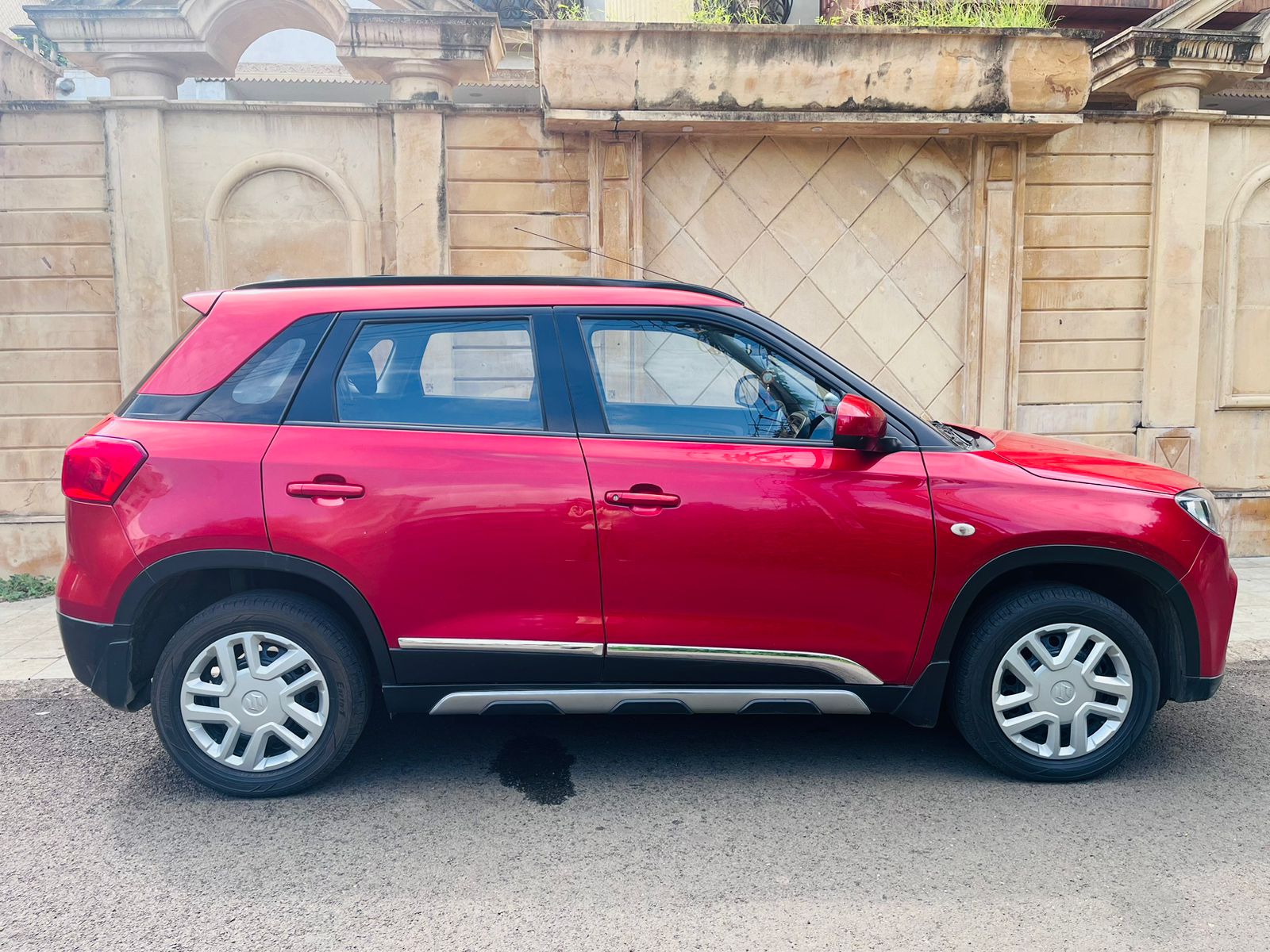 
								Maruti Suzuki Vitara Brezza VDi (AGS Diesel) – December 2018 (2019 Registered) full									