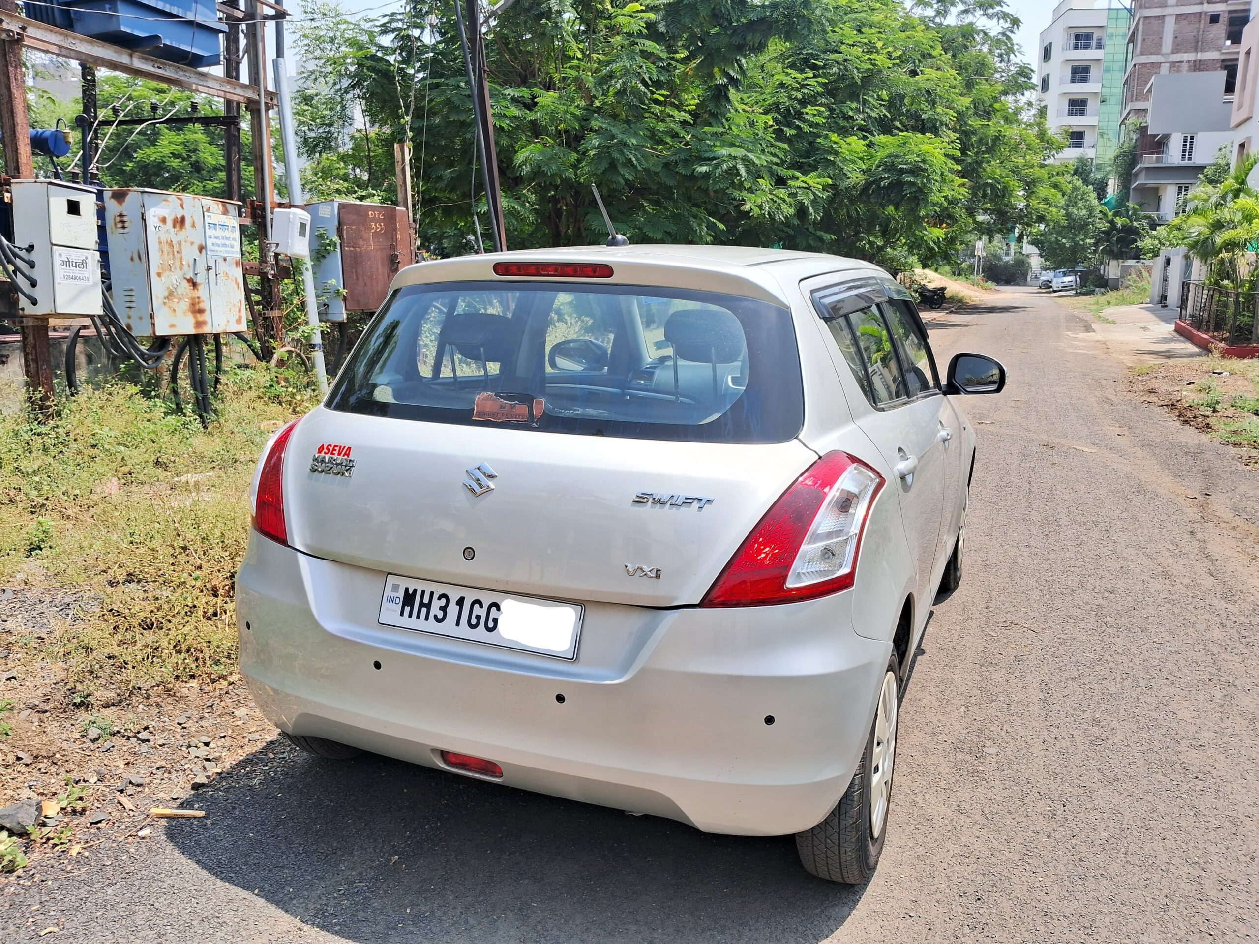 
								Maruti Suzuki Swift VXi (Petrol) – November 2014 full									