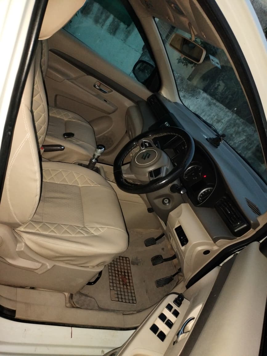 
								Maruti Suzuki Ertiga VDi (Diesel Hybrid) – 2020 Model full									