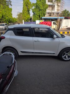 Maruti Suzuki Swift VXi (Petrol) – 2022 Model