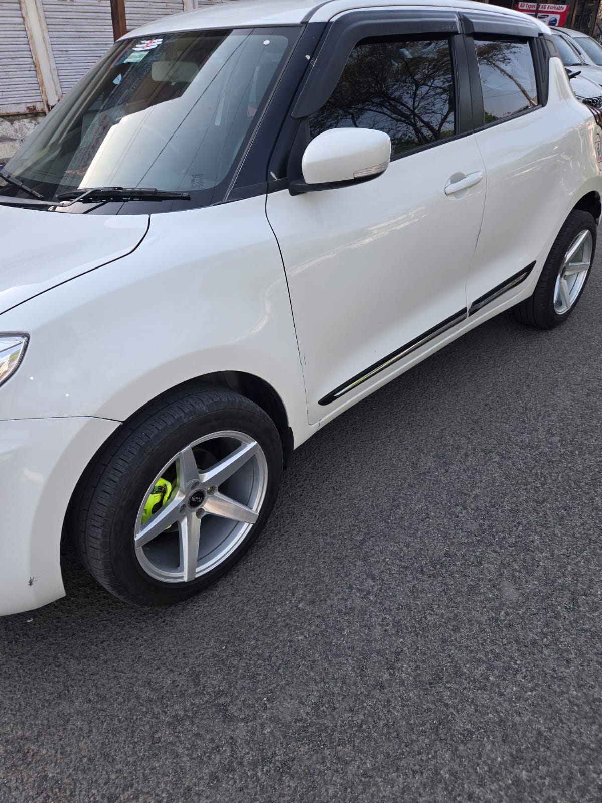 
								Maruti Suzuki Swift VXi (Petrol) – 2022 Model full									