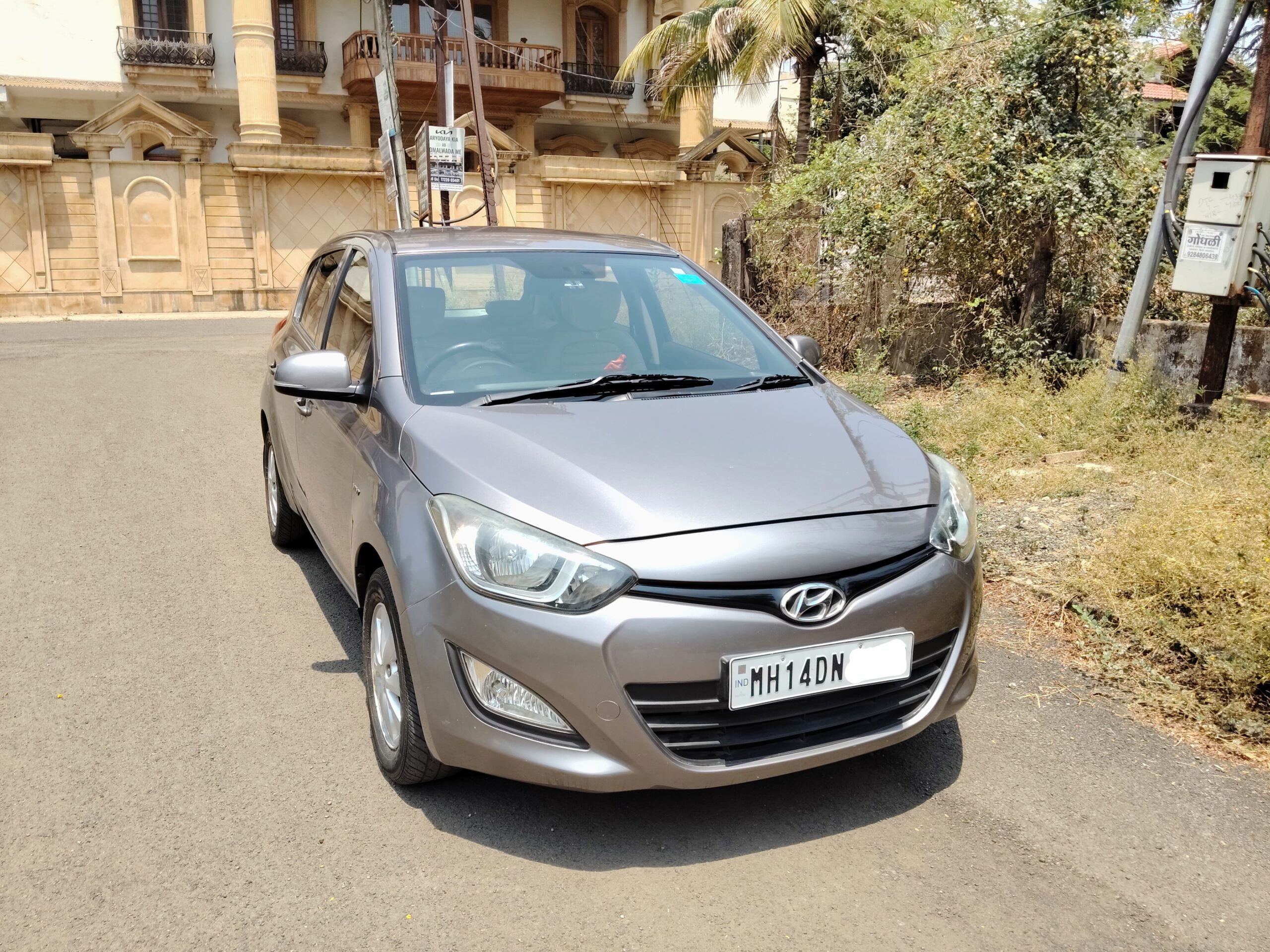 
								Hyundai i20 Sportz 1.2 (Diamond Edition) – September 2012 full									