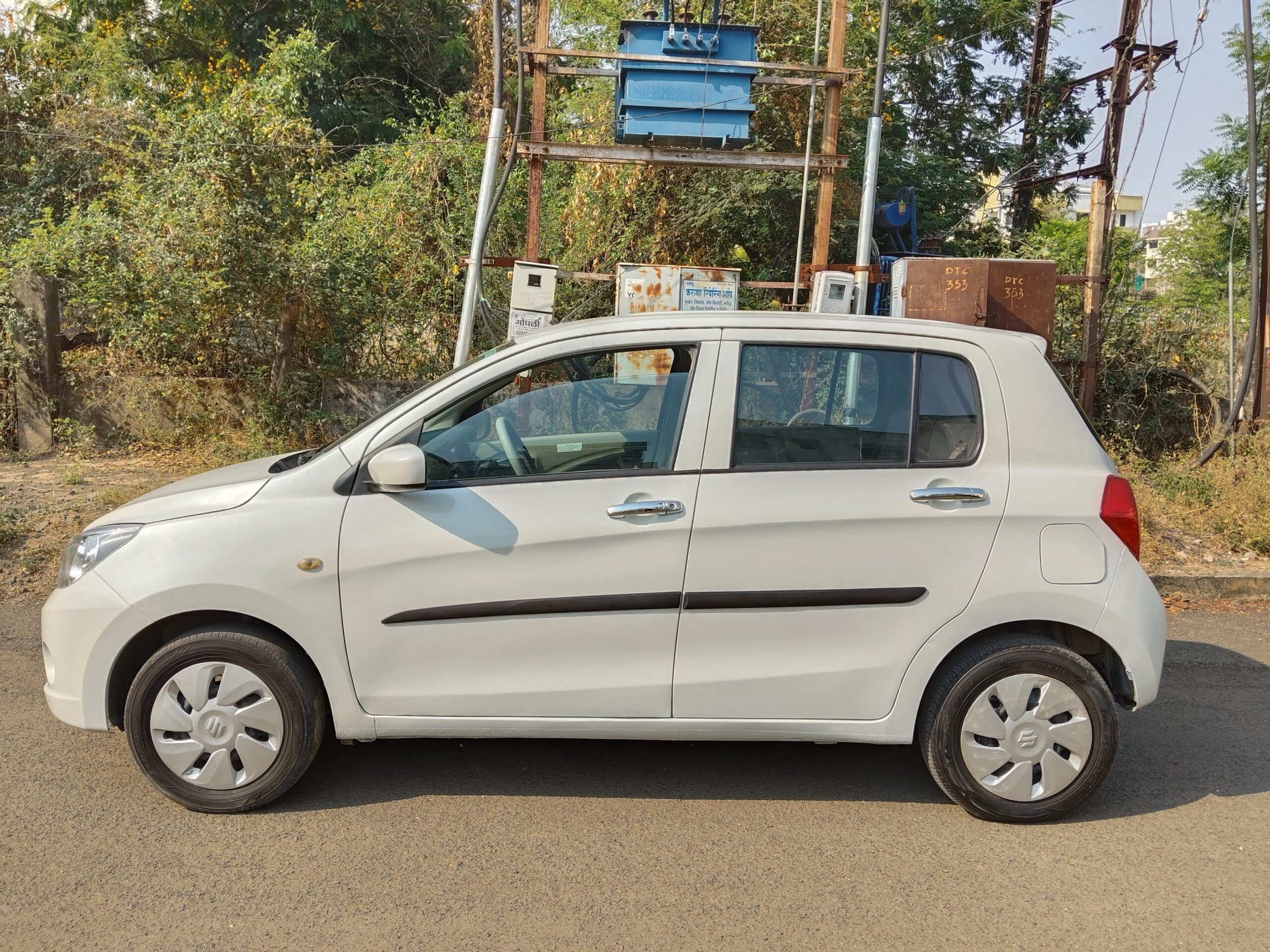 
								Maruti Suzuki Celerio VXi AGS (Auto Gear Shift) – September 2014 full									