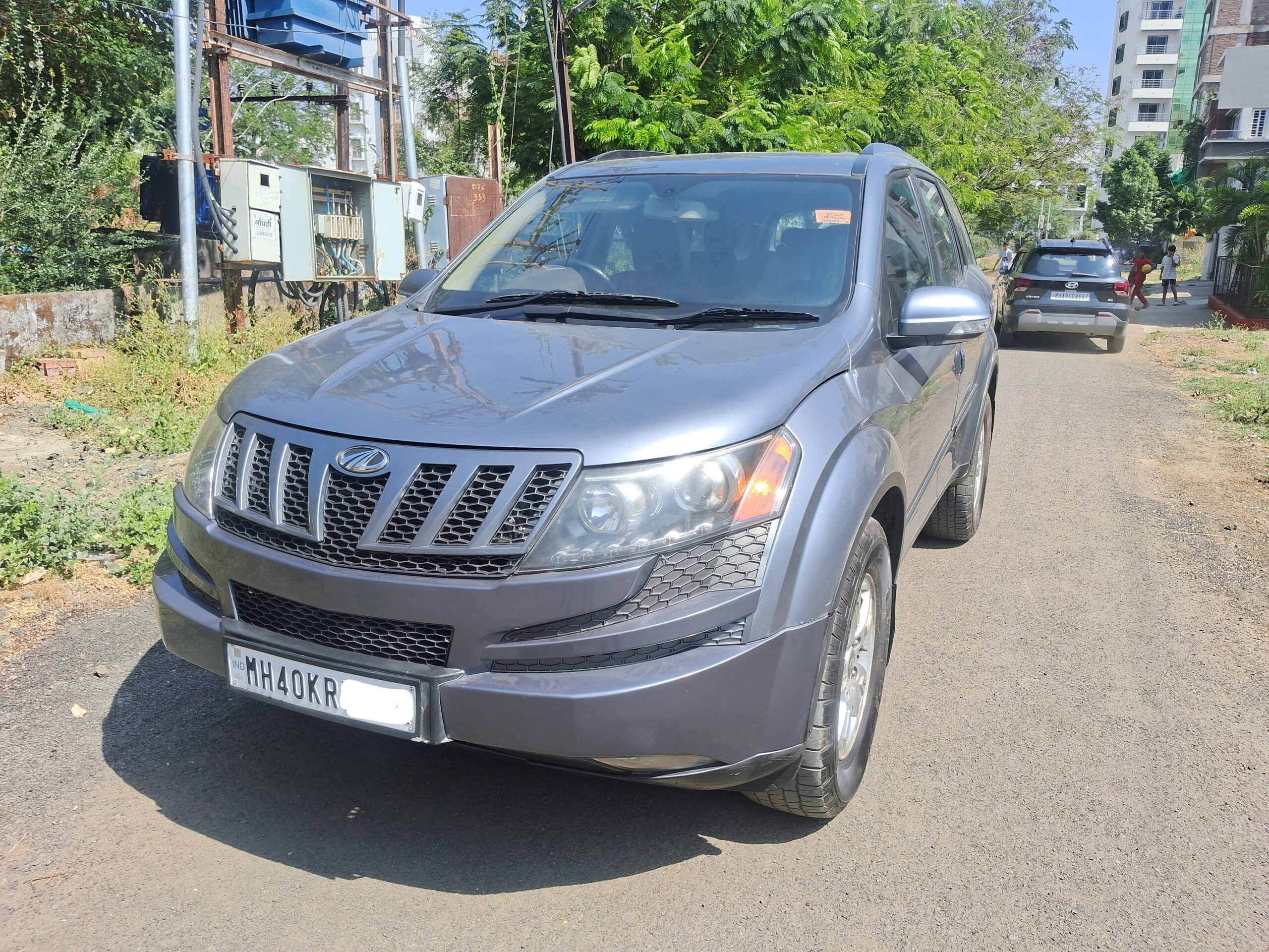 
								Mahindra XUV500 W8 (Diesel) – May 2012 full									