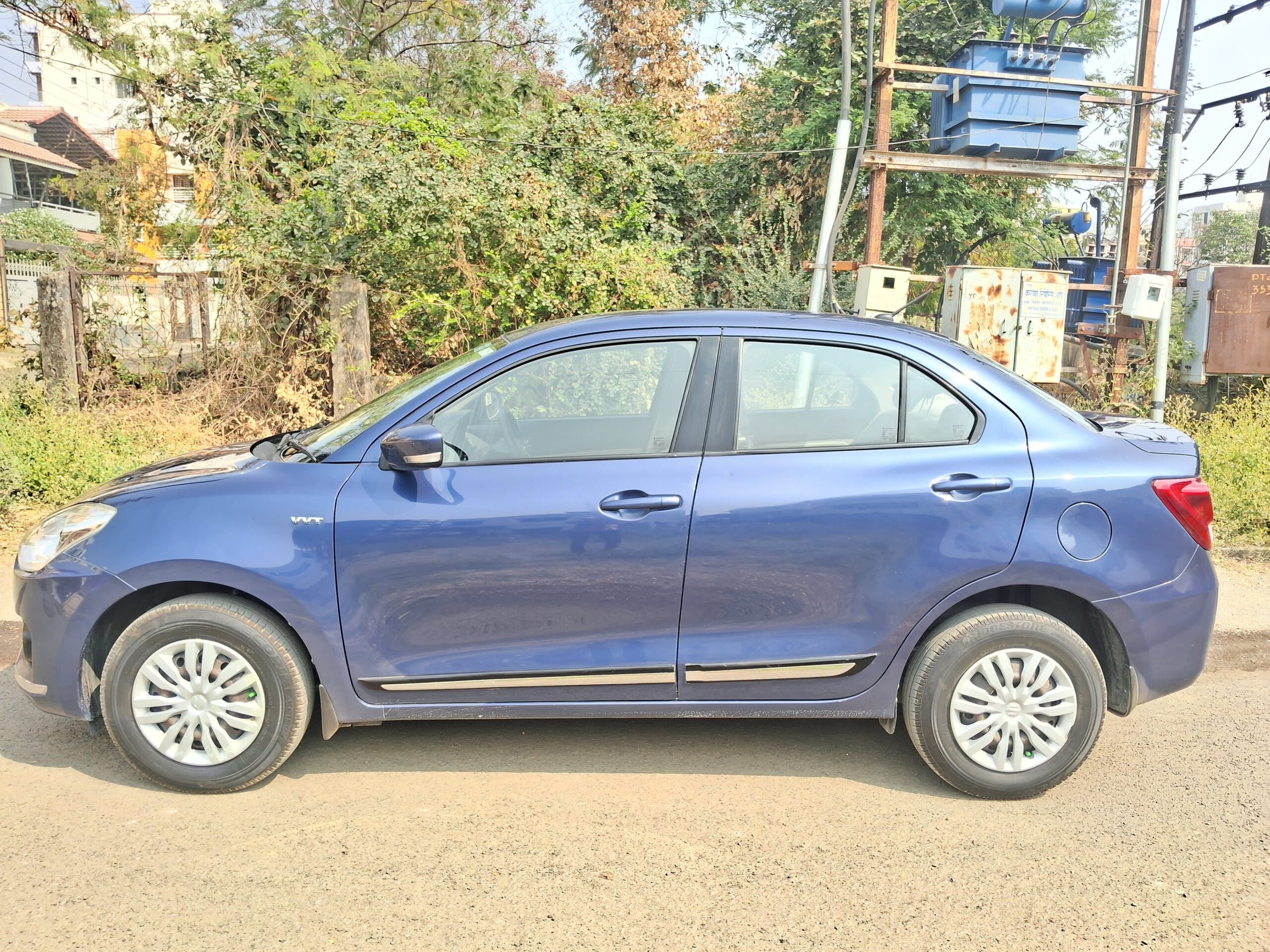 
								Maruti Suzuki Dzire VXi (AGS) – August 2017 full									