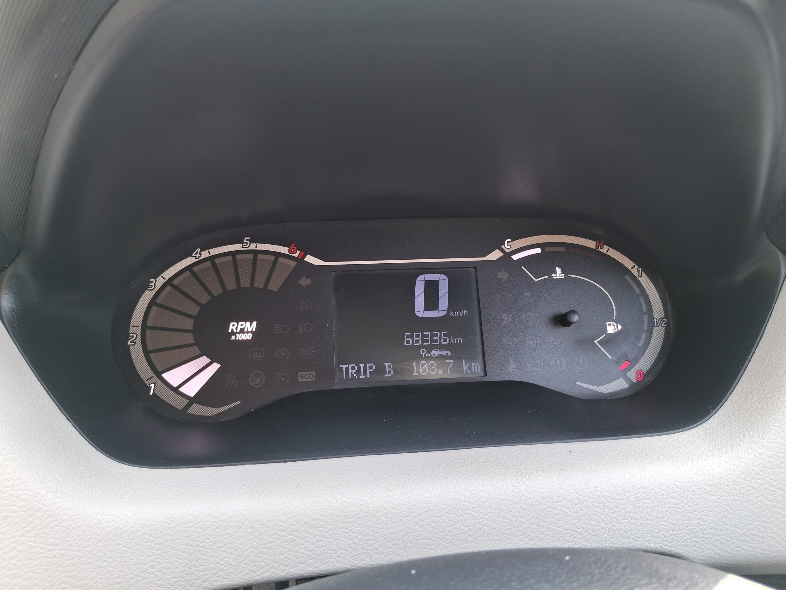 
								Nissan Magnite XE – March 2023 full									