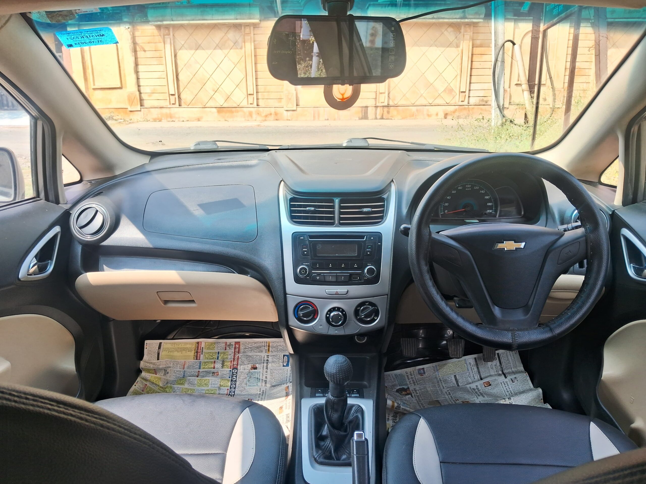 
								Chevrolet Sail LS Sedan (Petrol) – October 2014 full									